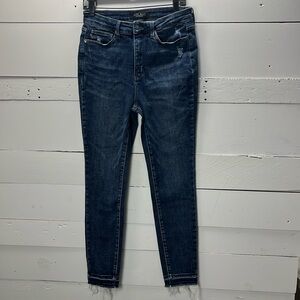Judy Blue Raw Hem Skinny Leg Blue Jeans Size 11/30
